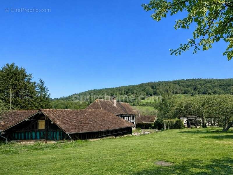 Maison à SAINT-PIERRE-SUR-DIVES
