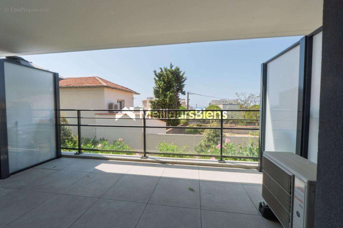 Appartement 1 pièce de 33 m² à Sète avec terrasse et parking - photo 6