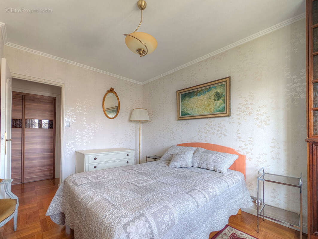 Appartement La Garenne Colombes 2 pièce(s) 44.44 m2 - photo 4