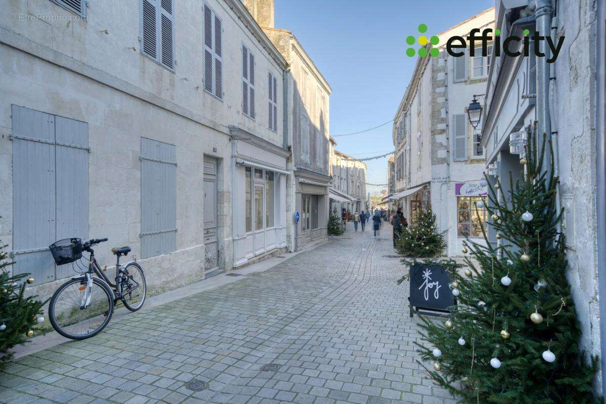 Appartement à SAINT-MARTIN-DE-RE