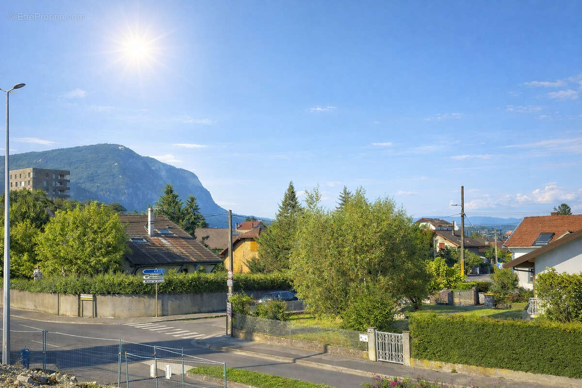 Appartement à AMBILLY