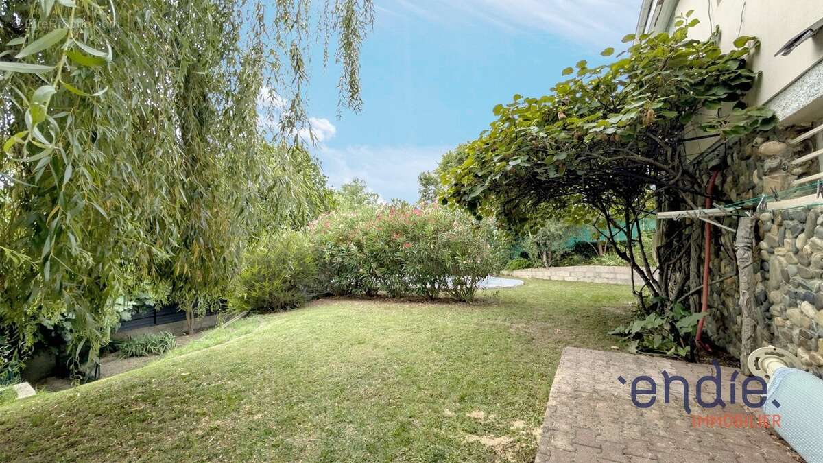 Maison à MONTASTRUC-LA-CONSEILLERE