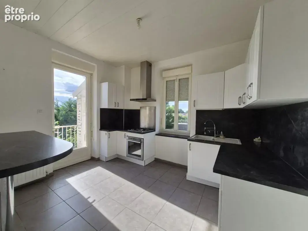 Maison 7 pièces 160 m² à vendre à Saint-Paul-De-Varax (01240) - photo 4