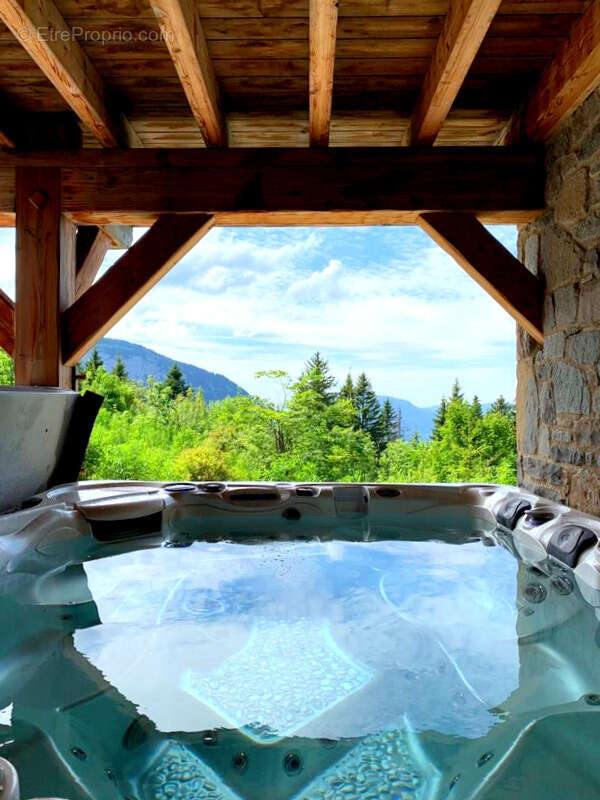 Maison à ARACHES-LA-FRASSE