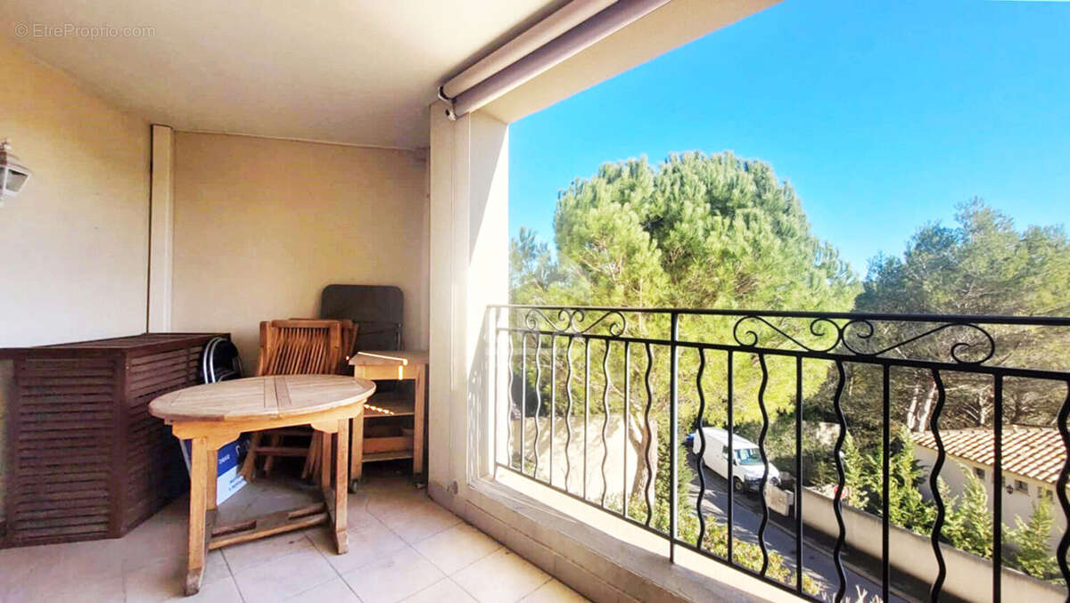 Appartement à MALLEMORT