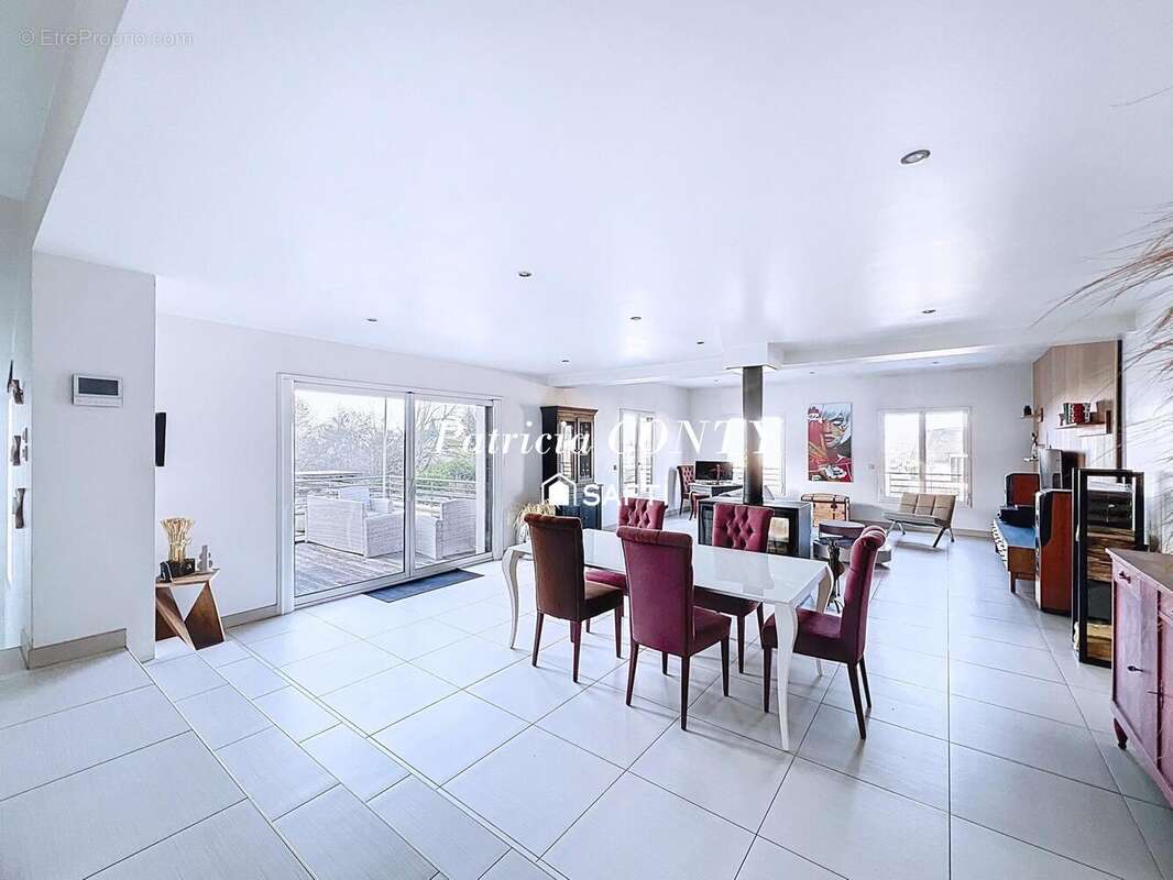 Photo 2 - Maison à CHENNEVIERES-SUR-MARNE