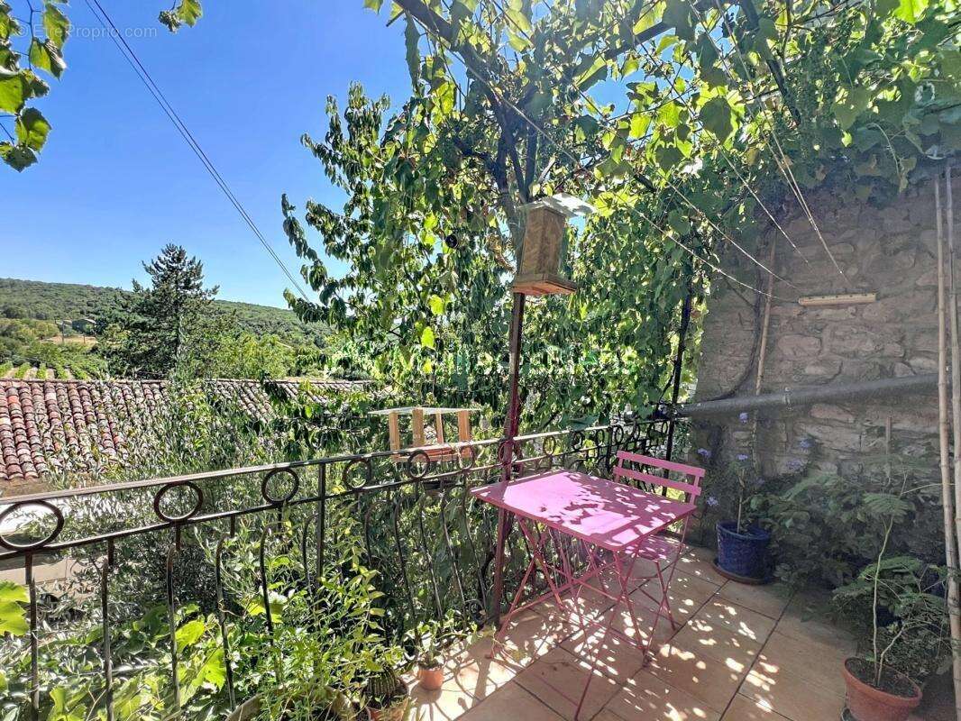 Sud Ardèche – Beaulieu – Maison en pierre  110 m2 habitables - photo 9