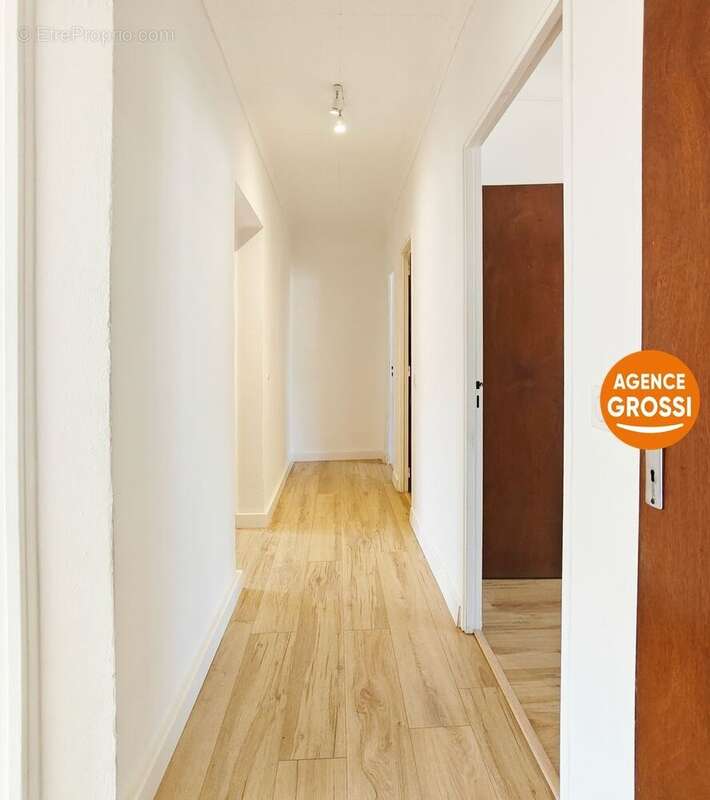 Appartement 54 m² à Salernes  - photo 6