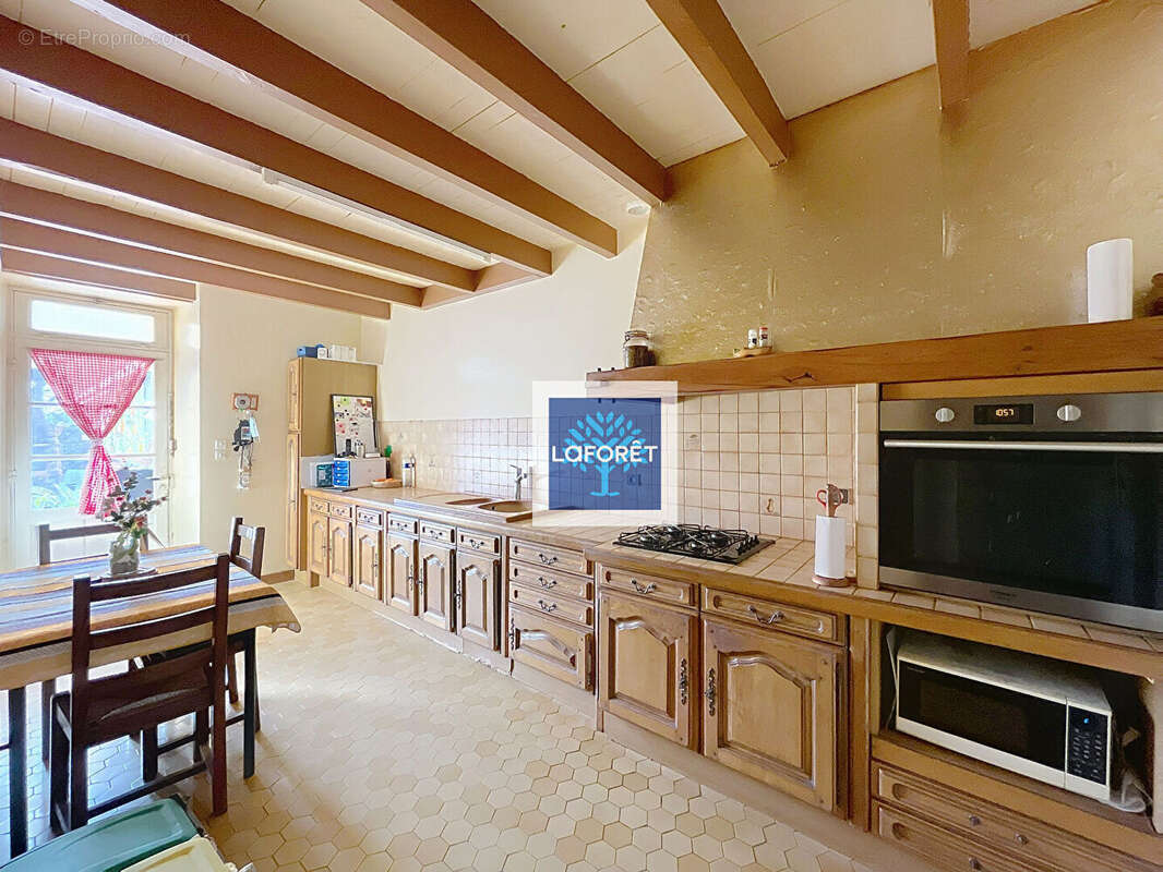 Maison Pierre, dépendances, 2 chambres avec jardin - photo 2