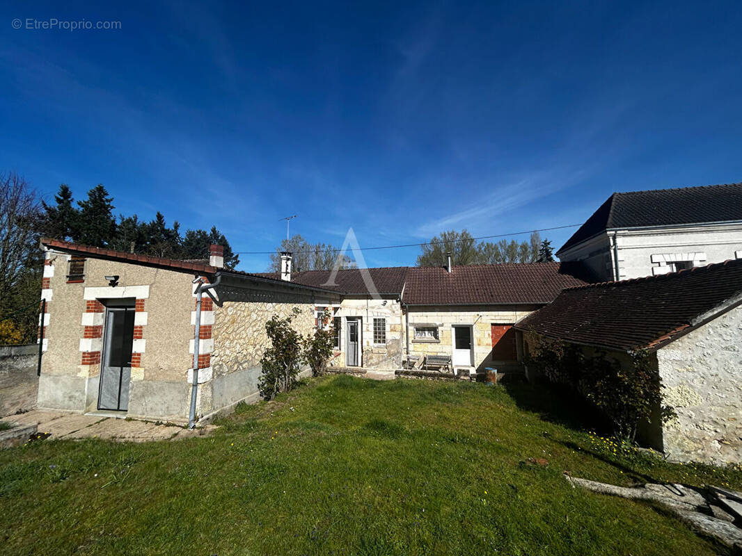 Maison à SAINT-JULIEN-DE-CHEDON