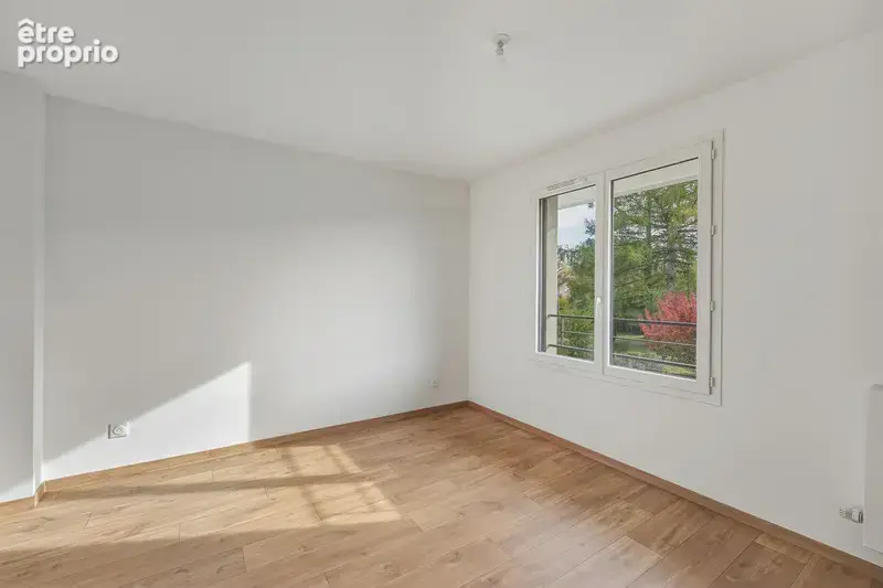 Maison à vendre 6 pièces SAINT GENIS POUILLY (01) - photo 6