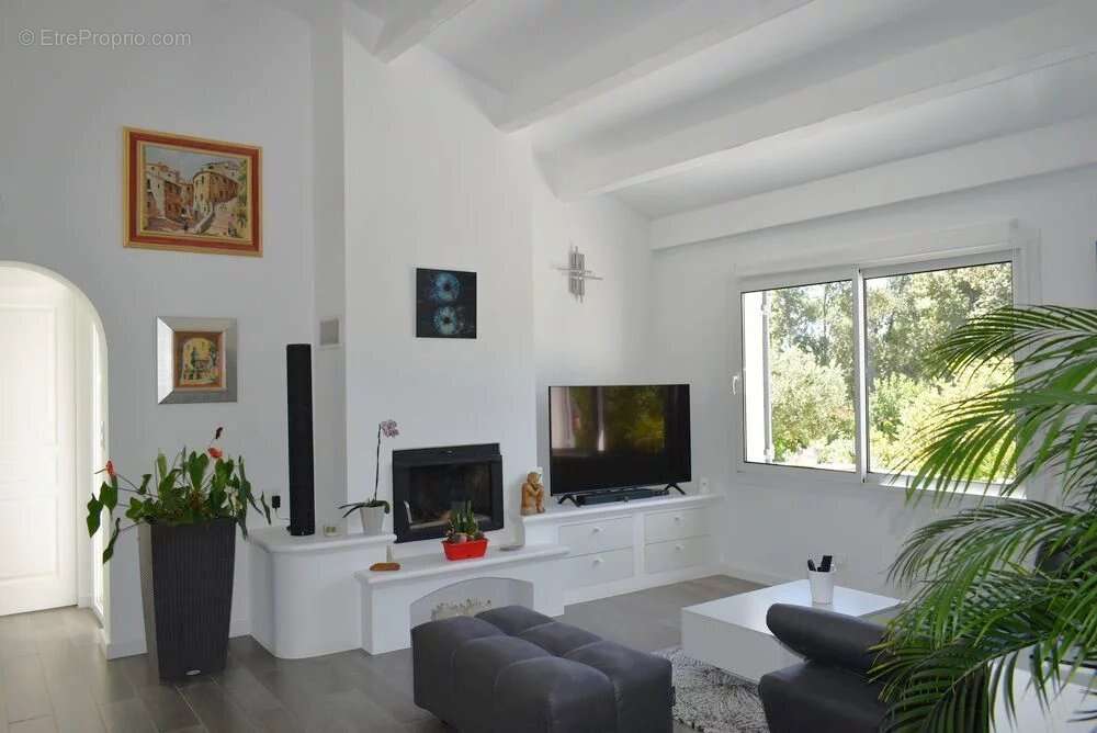 Maison à SEILLANS