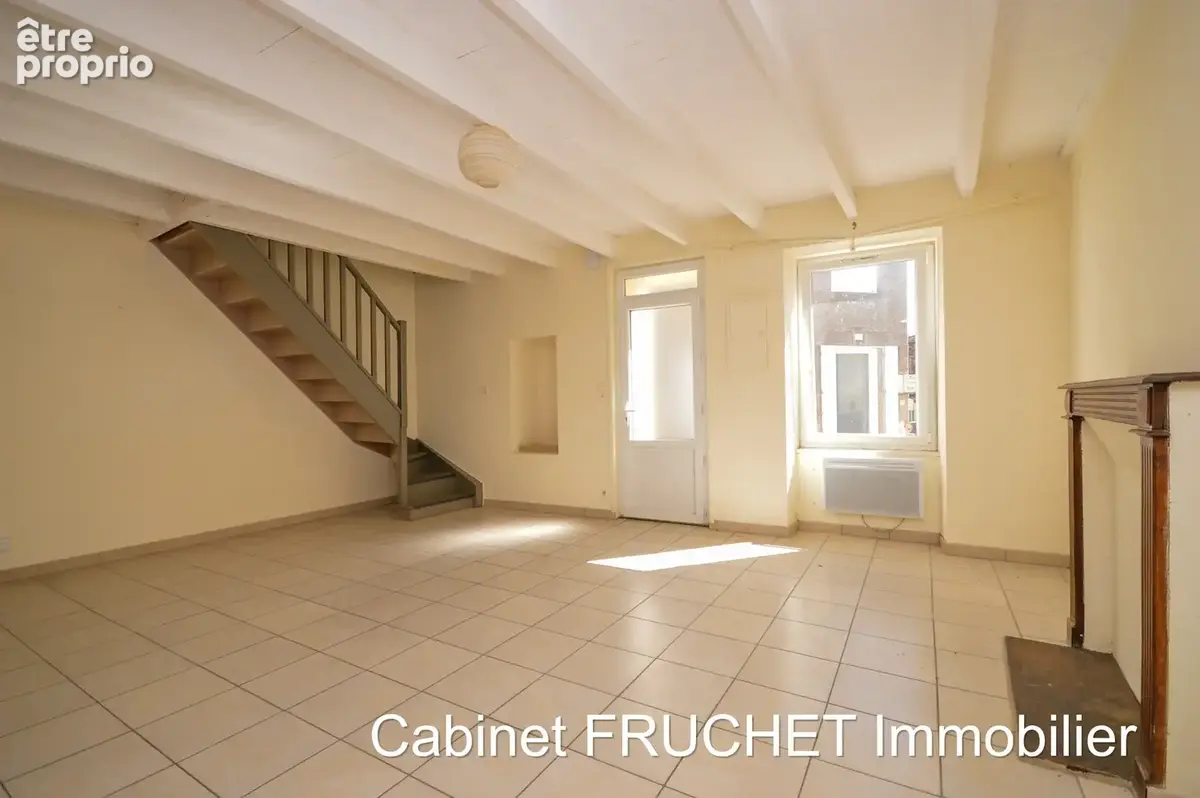 Axe CHANTONNAY - SAINT-FULGENT - Charmante maison de Bourg - photo 3