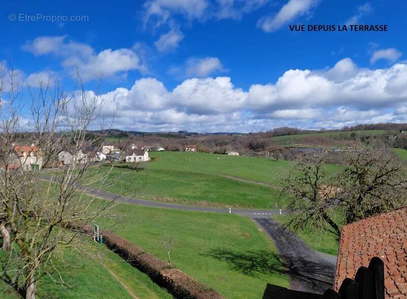 Grande maison rénovée de 220 m² avec atelier, terrasse panoramique et verger – Mourjou (Puycapel  cantal) - photo 25