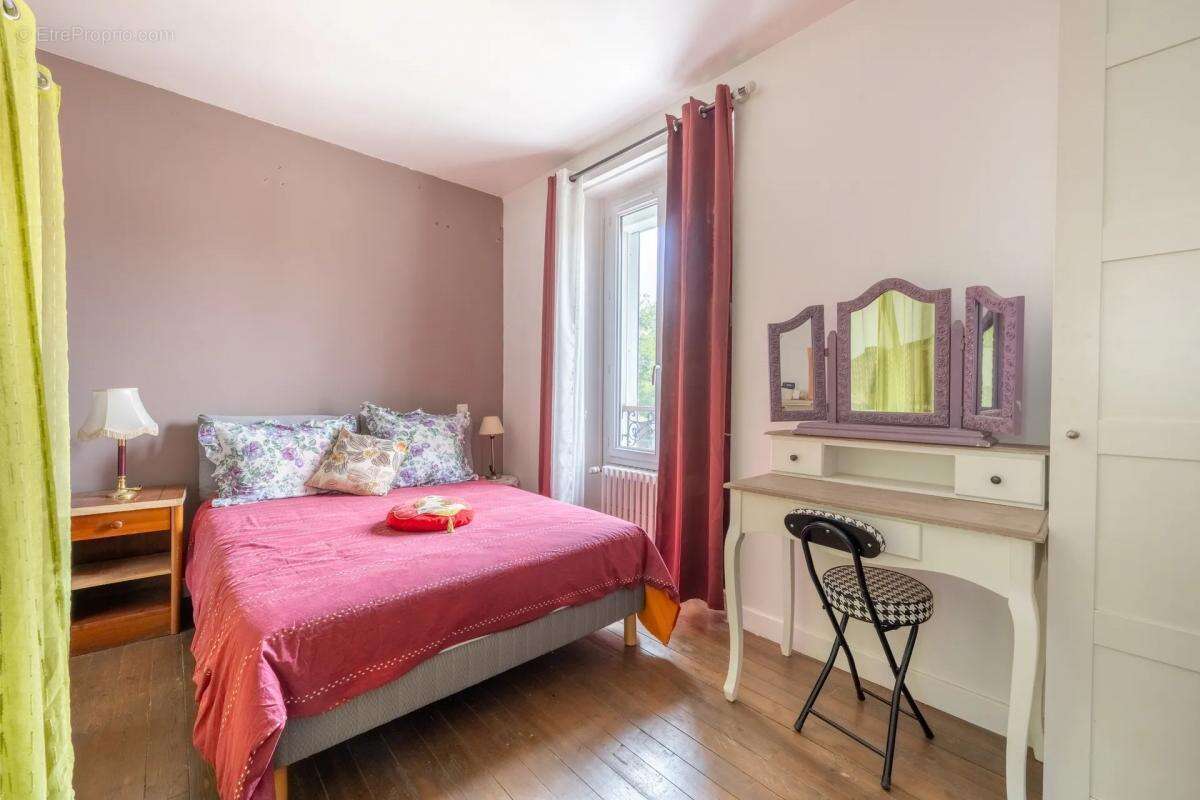 Maison à MANTES-LA-JOLIE