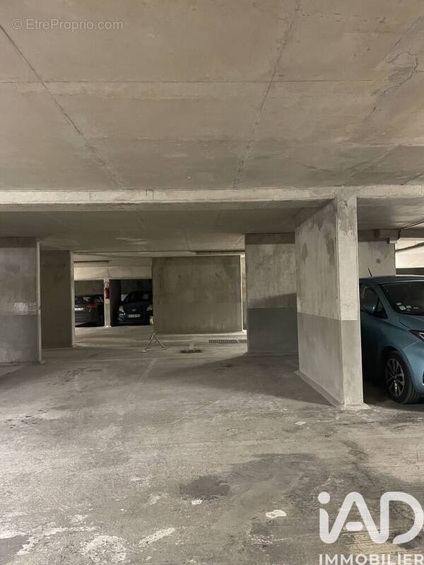Photo 1 - Parking à ALFORTVILLE