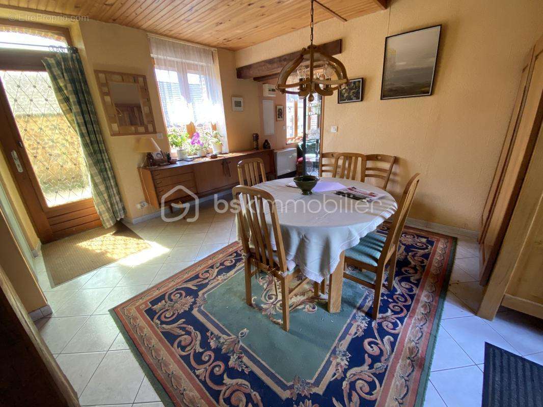 Maison à SAINT-SAUVEUR-EN-PUISAYE