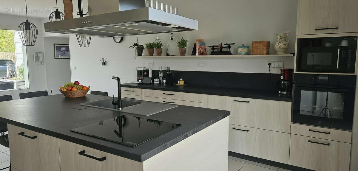 Maison à SAINT-MARS-DU-DESERT