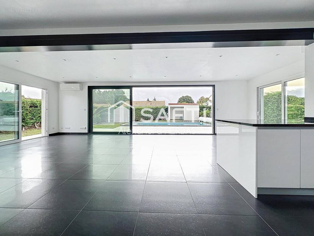 Photo 1 - Maison à MERIGNAC