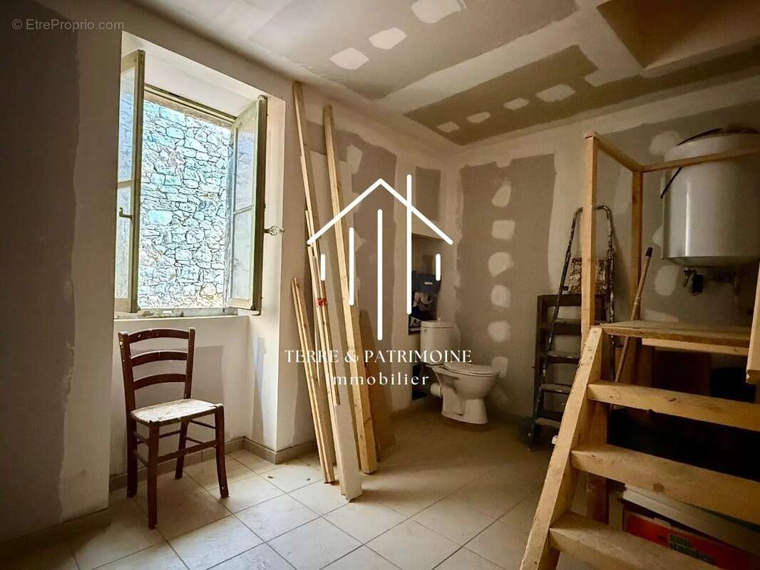 Maison à SAINT-REMEZE