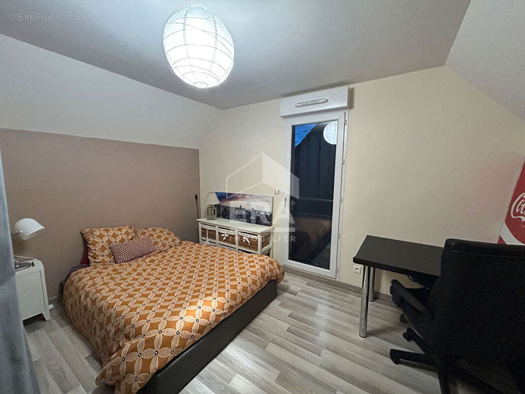 Maison à SAINT-PAVACE