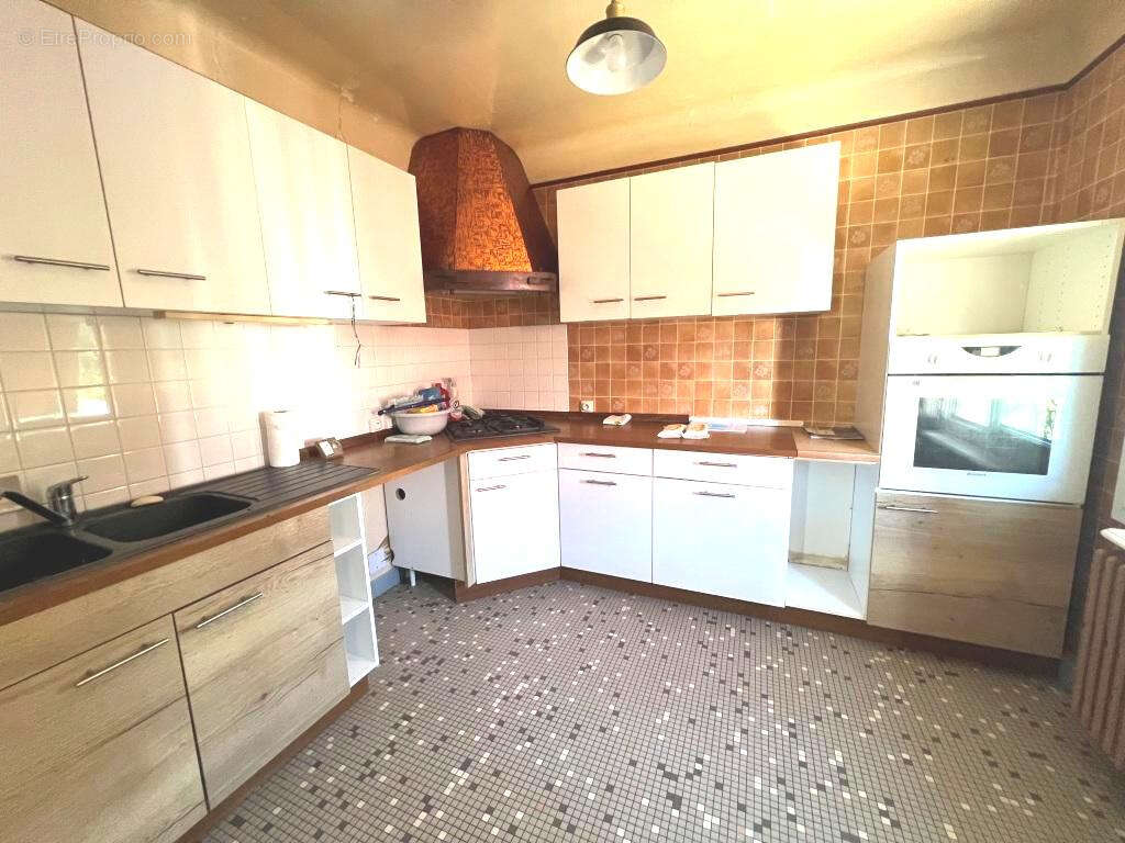 Maison mitoyenne sur sous-sol complet - photo 4
