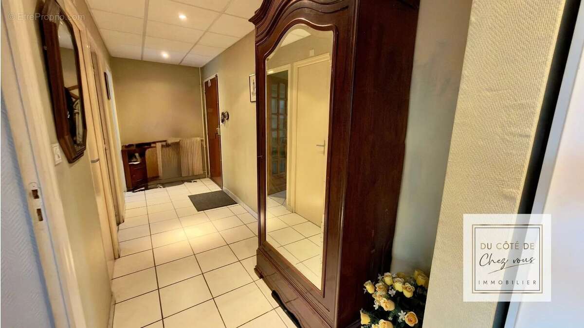 Appartement à SAINT-JULIEN-LES-VILLAS