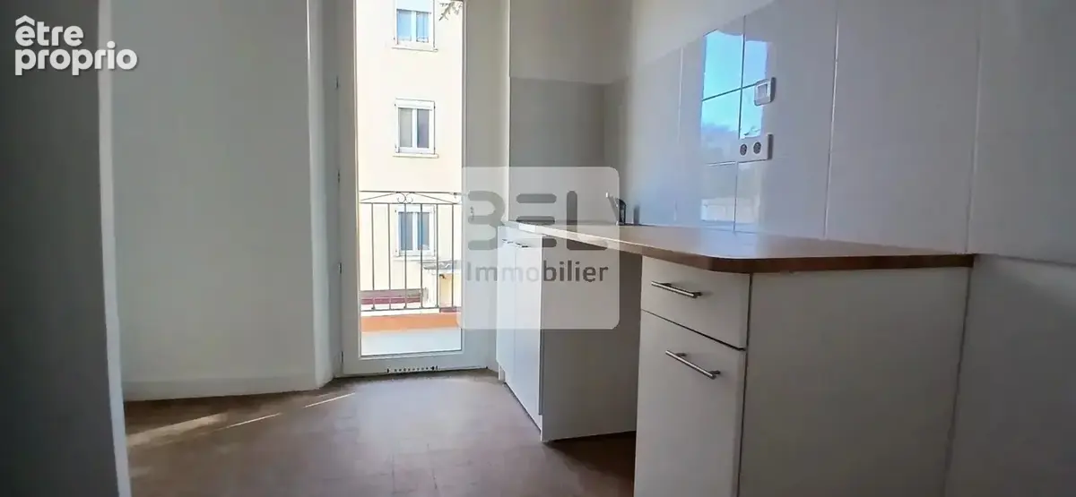 Appartement T3 avec balcon, cave et parking - photo 5