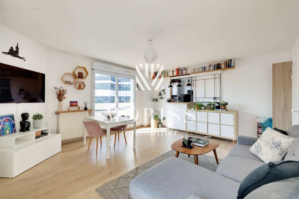 Appartement à LEVALLOIS-PERRET