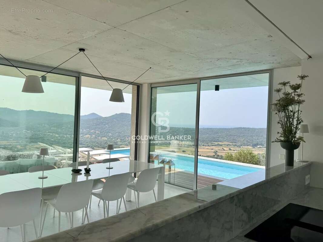 Maison à L&#039;ILE-ROUSSE