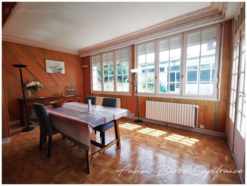 IMMEUBLE DE RAPPORT centre ville de Guer – 394 m²  (56) - photo 4