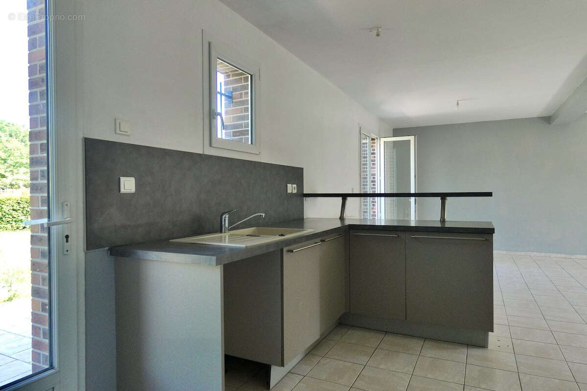 Maison à LA FERRIERE-SUR-RISLE