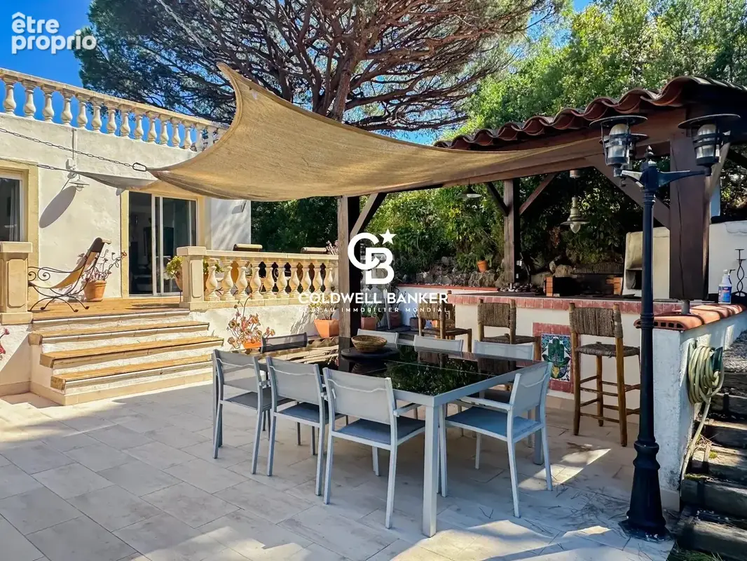Charmante villa avec piscine à quelques pas des plages de La Nartelle - photo 3