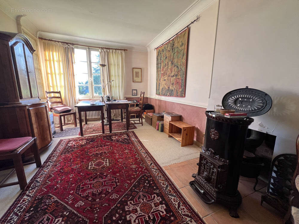 Maison à GUERQUESALLES