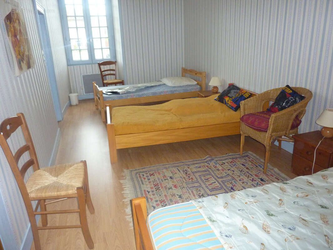 Maison à BUSSIERE-POITEVINE