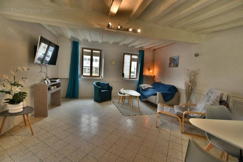 Maison à SAINT-PREST