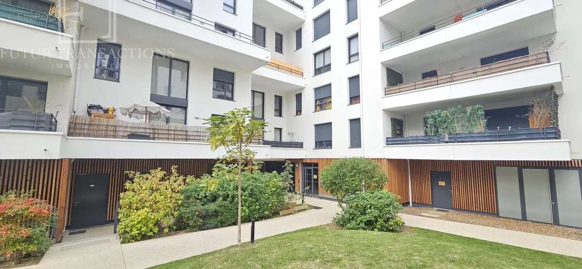 Appartement à COLOMBES