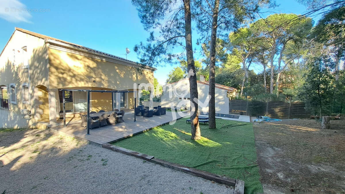 A Remarkable Home of Charm and Noble Materials in a Serene Pine Forest Environment - photo 28