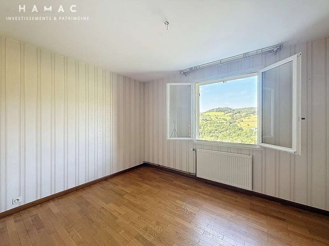 Maison à SAINTE-FOY-L&#039;ARGENTIERE