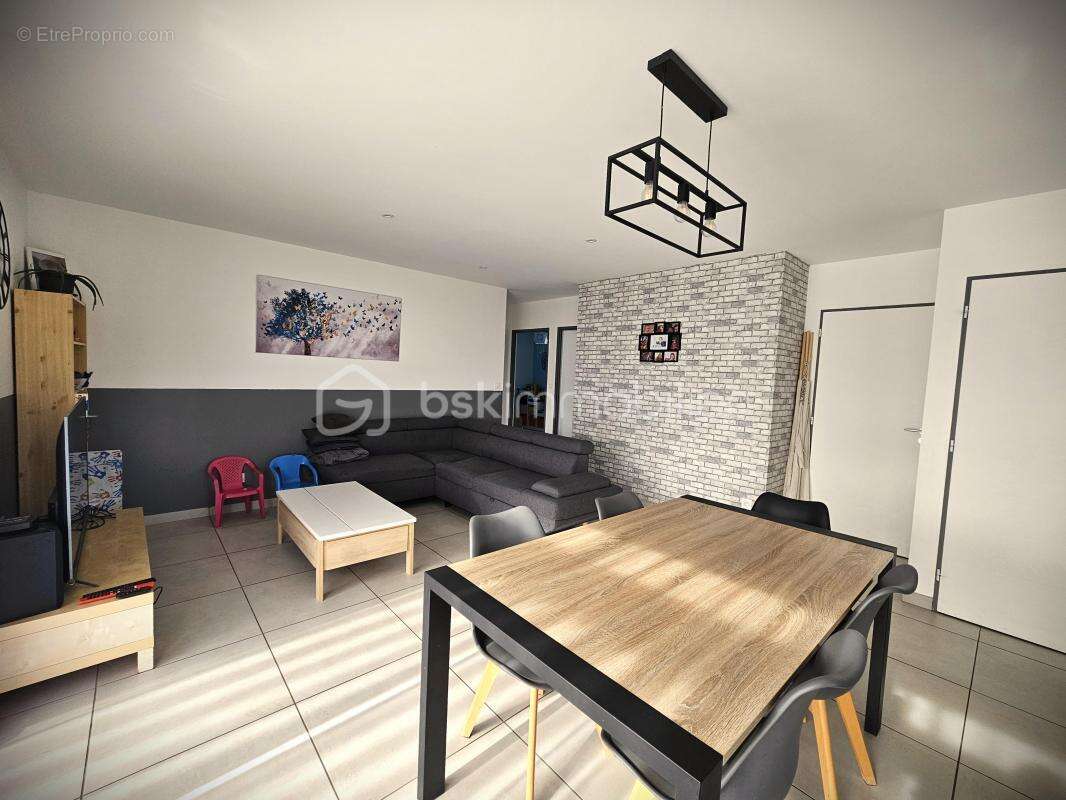 Maison à PARENTIS-EN-BORN