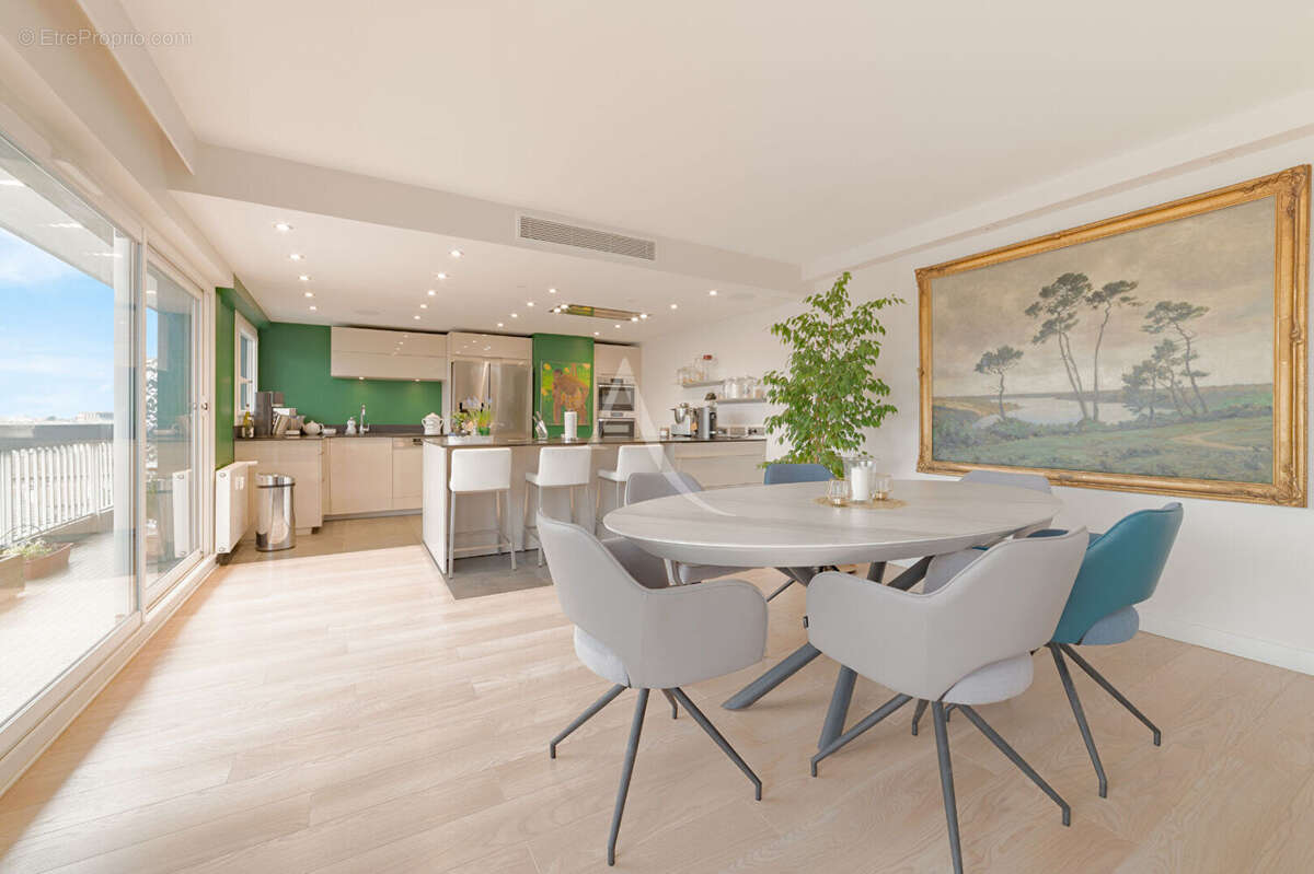 Appartement à MAISONS-LAFFITTE