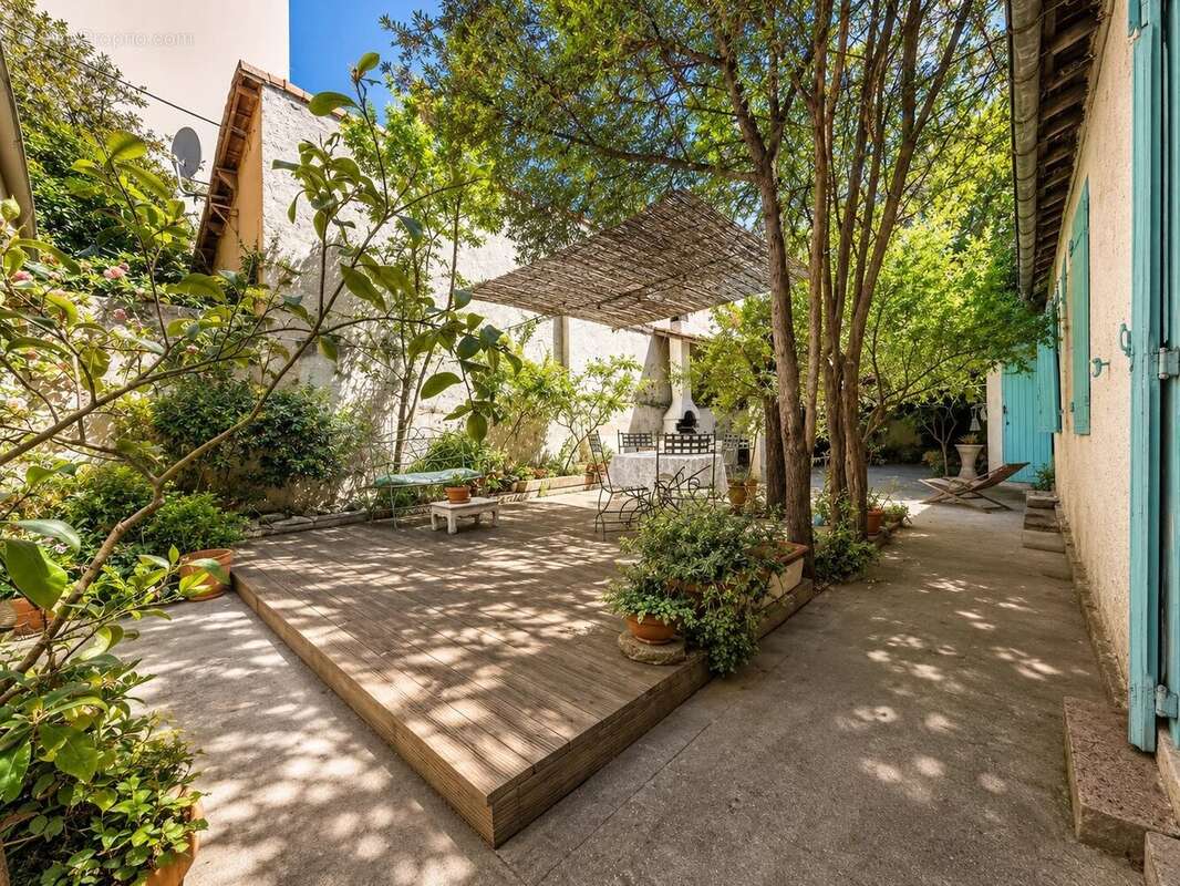 Maison à MARSEILLE-3E