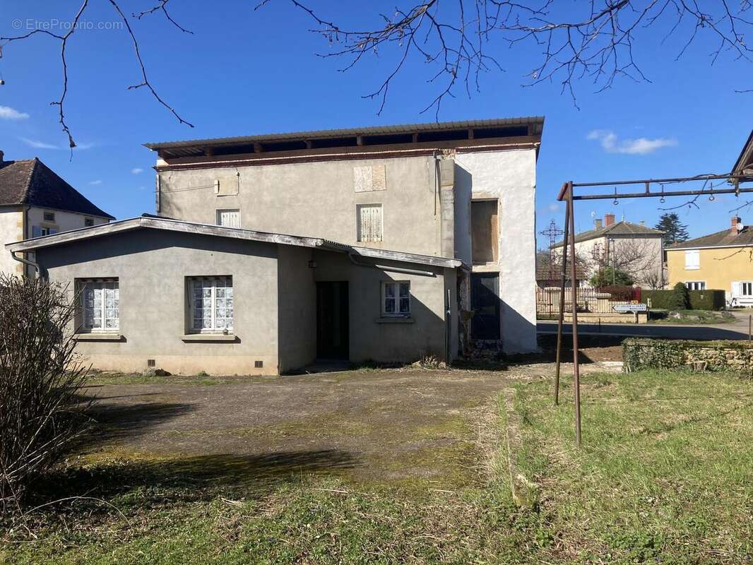 Photo 2 - Maison à LIGNY-EN-BRIONNAIS