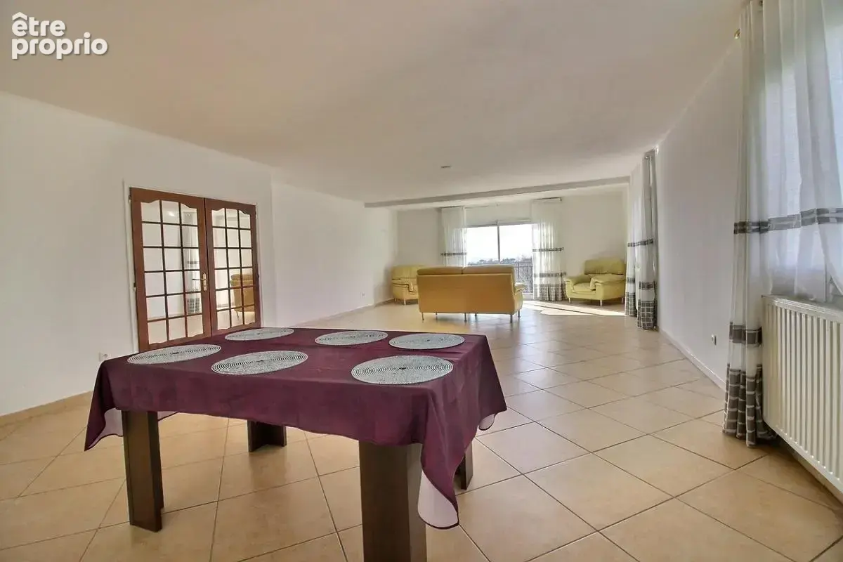BRIVE - Malemort ? 2 maisons en 1 ? 290 m² ? 7 chambres ? DPE B - Terrain 2000m² - photo 4