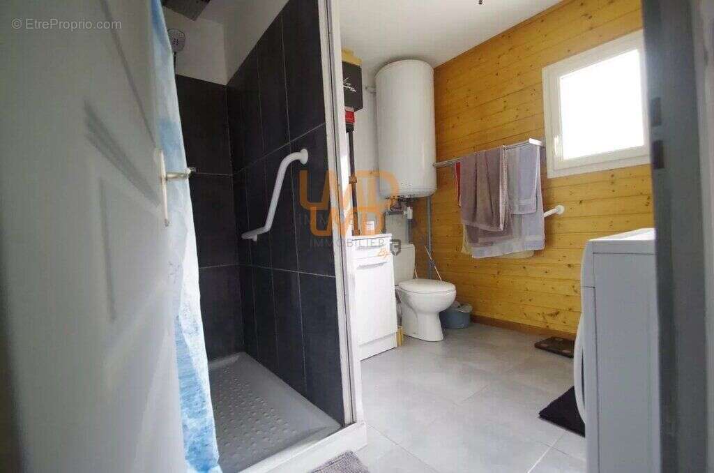 Maison à SAINT-JULIEN-EN-SAINT-ALBAN