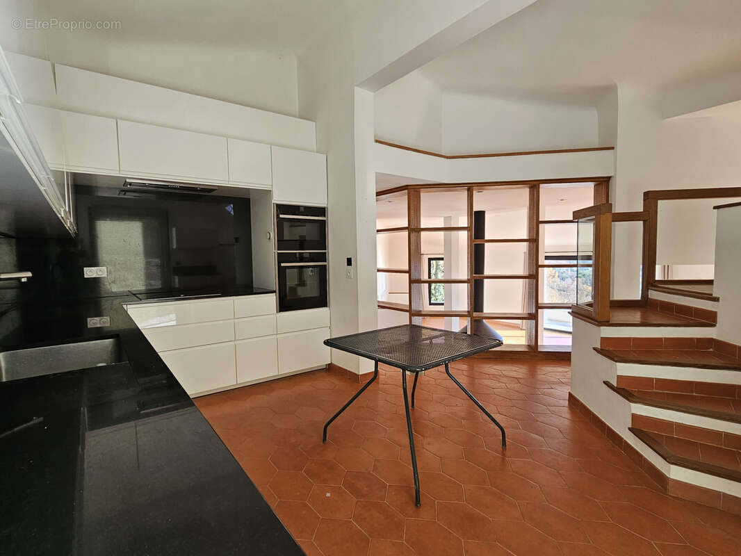 Maison à SAINT-VALLIER-DE-THIEY