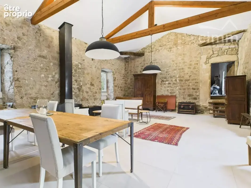 Bâtisse historique entièrement rénovée en chambres d'hôtes de standing (Sud Ardèche) - photo 8
