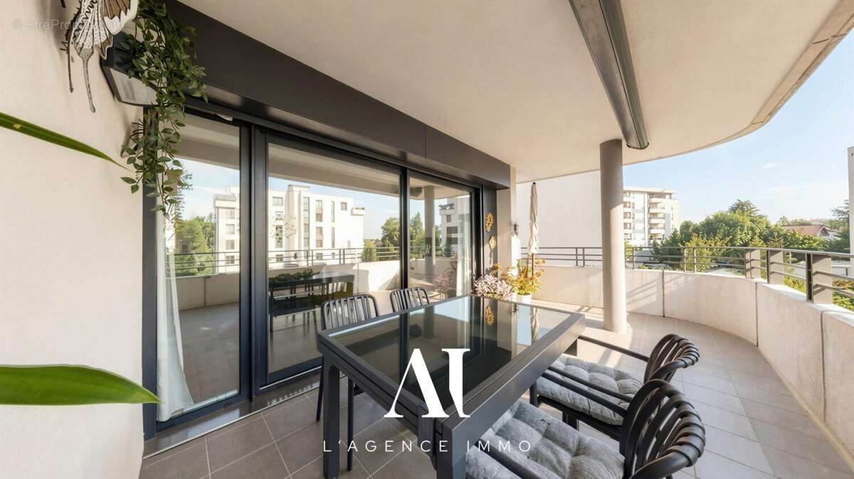 Appartement 133 m² à Saint-Genis-Pouilly  - photo 3
