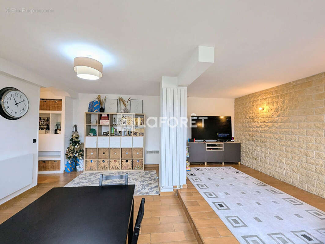 Appartement Sarcelles 4 pièce(s) 67m2 - photo 4