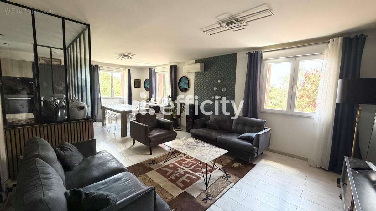 Maison 140 m² à Villeurbanne  - photo 5